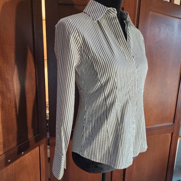 Talbots Petites Stretch Stripe Button-Up Shirt Size 2 - Picture 2 of 5